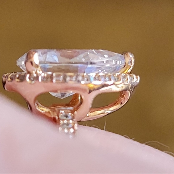 Pandora Timeless Sparkling Teardrop halo 14K Gold plated ring size 7.5 - Picture 5 of 7